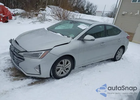 2019 Hyundai Elantra Value Edition z USA, uszkodzony, nr VIN 5NPD84LFXKH426687